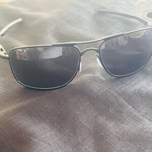 Oakley Black and Silver Men's Glasses